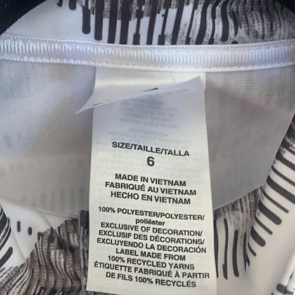 Adidas GUC boys gray/white zip up Size 6 - Picture 3 of 5